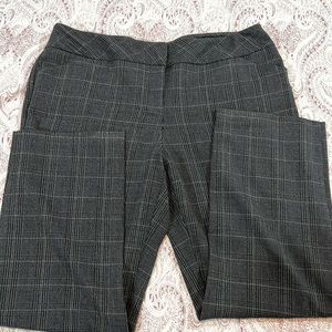 Avenue Plaid slacks size 16 Average (length)